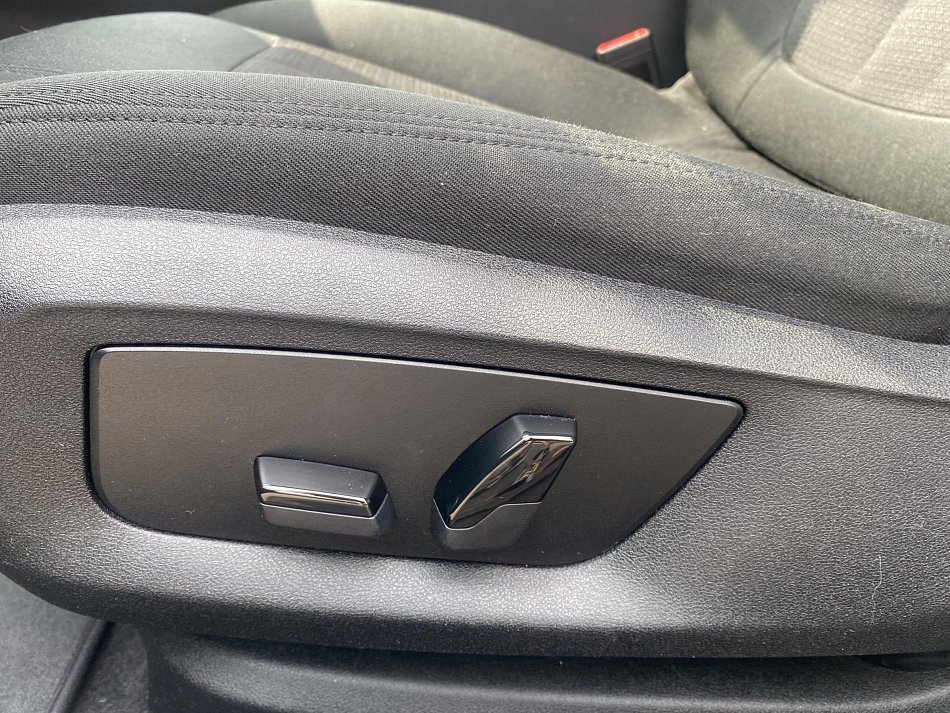 BMW Řada 5 2.0D  xDrive520d