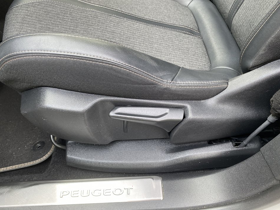 Peugeot 3008 1.2PT GT Line