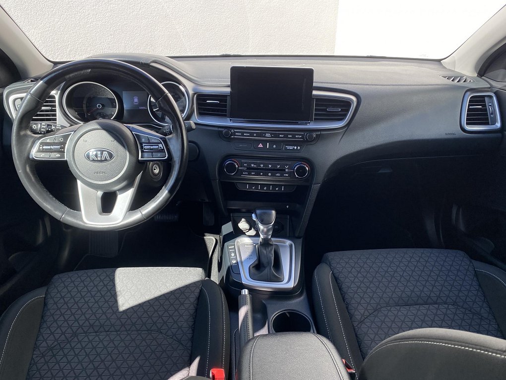 Kia Ceed 1.6 CRDi Exclusive