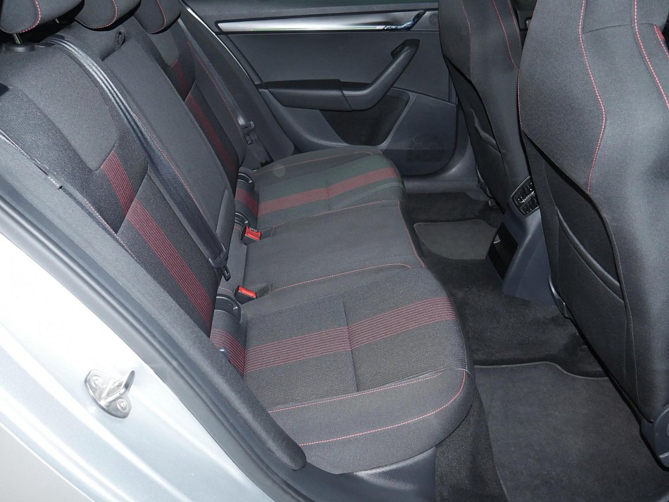 Škoda Octavia III 2.0 TSi  4x4