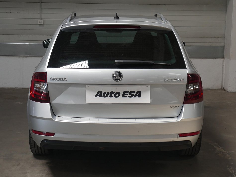 Škoda Octavia III 2.0 TSi  4x4