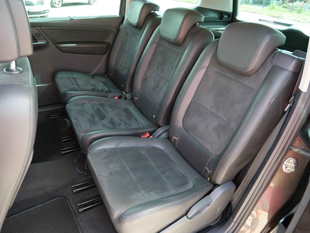 Volkswagen Sharan 2.0TDi 
