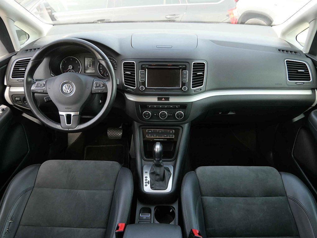 Volkswagen Sharan 2.0TDi 