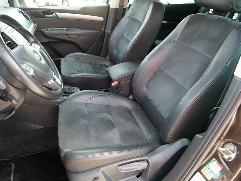 Volkswagen Sharan 2.0TDi 