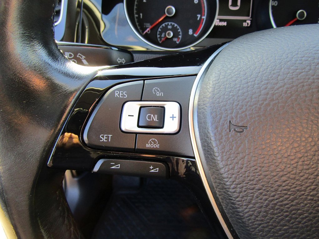 Volkswagen Golf 1.4TSi Highline