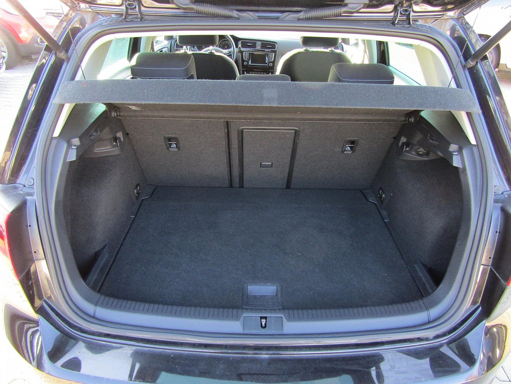 Volkswagen Golf 1.4TSi Highline