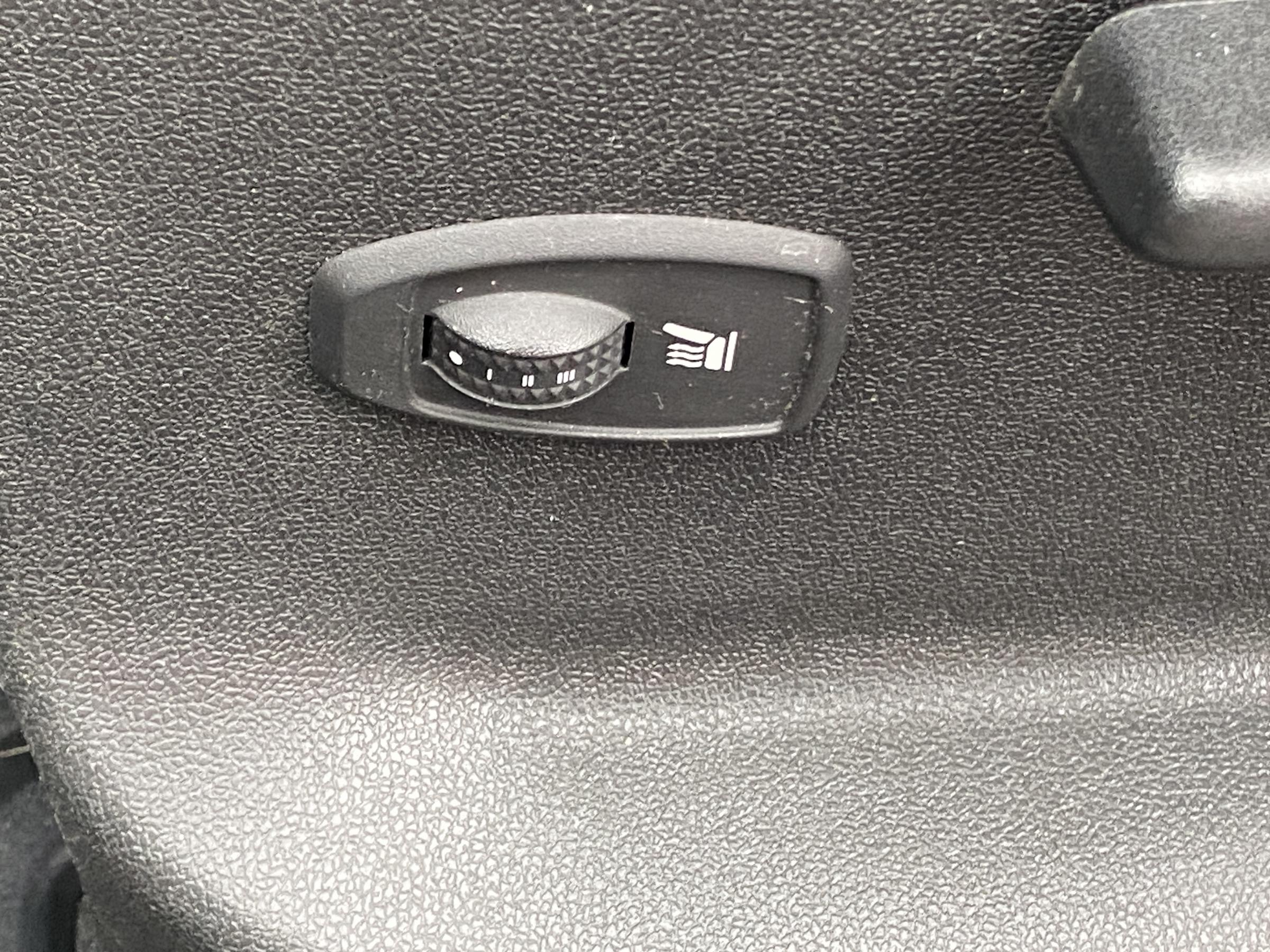 Renault Mégane, 2011 - pohled č. 12