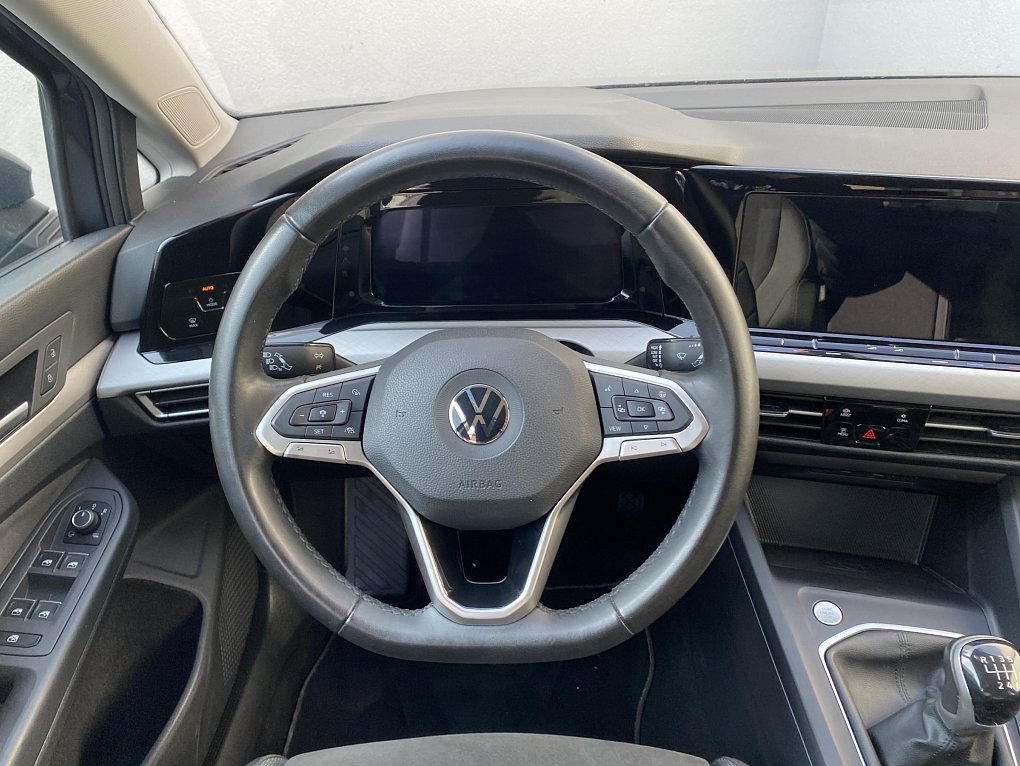 Volkswagen Golf 1.5TSi Life