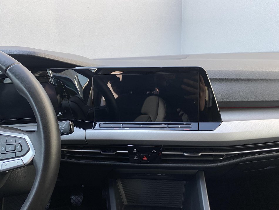 Volkswagen Golf 1.5TSi Life