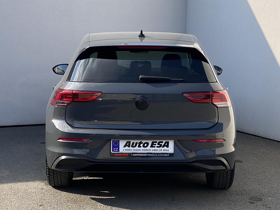 Volkswagen Golf 1.5TSi Life