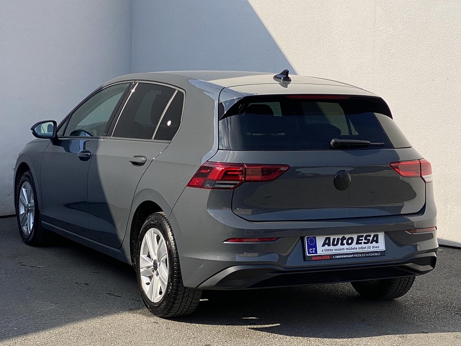 Volkswagen Golf 1.5TSi Life