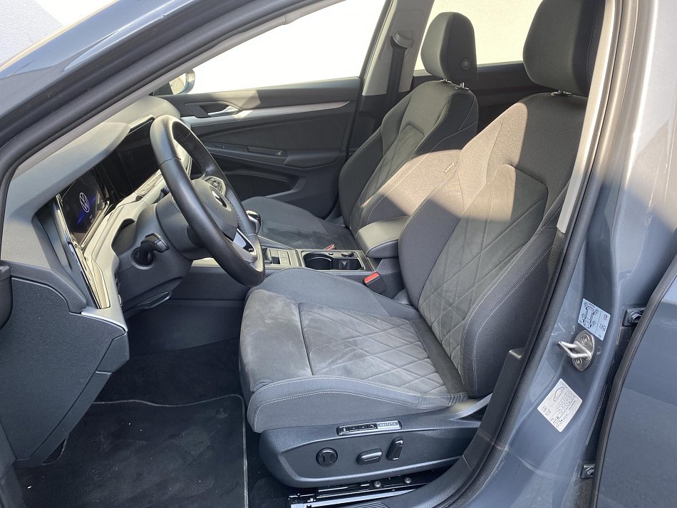 Volkswagen Golf 1.5TSi Life