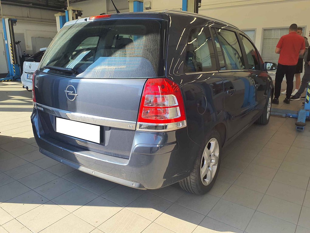 Opel Zafira 1.8i 