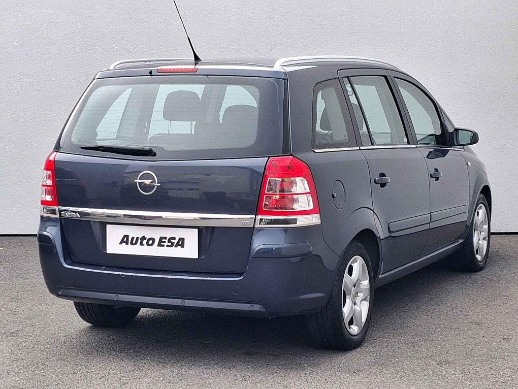 Opel Zafira 1.8i 