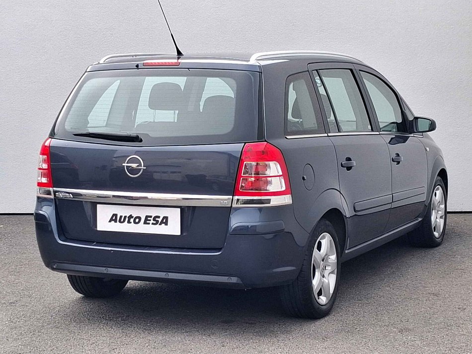 Opel Zafira 1.8i 