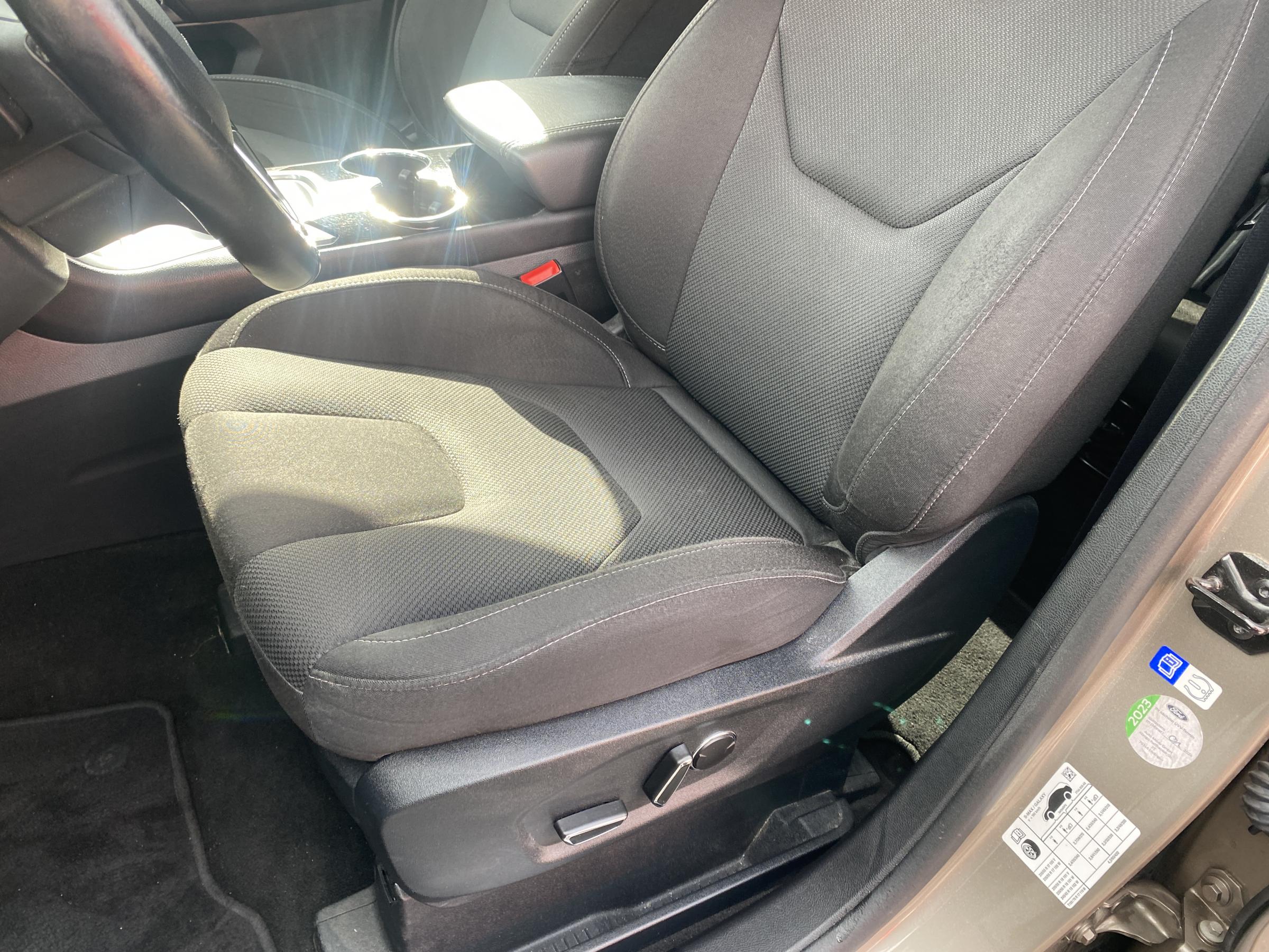 Ford S-MAX, 2019 - pohled č. 10