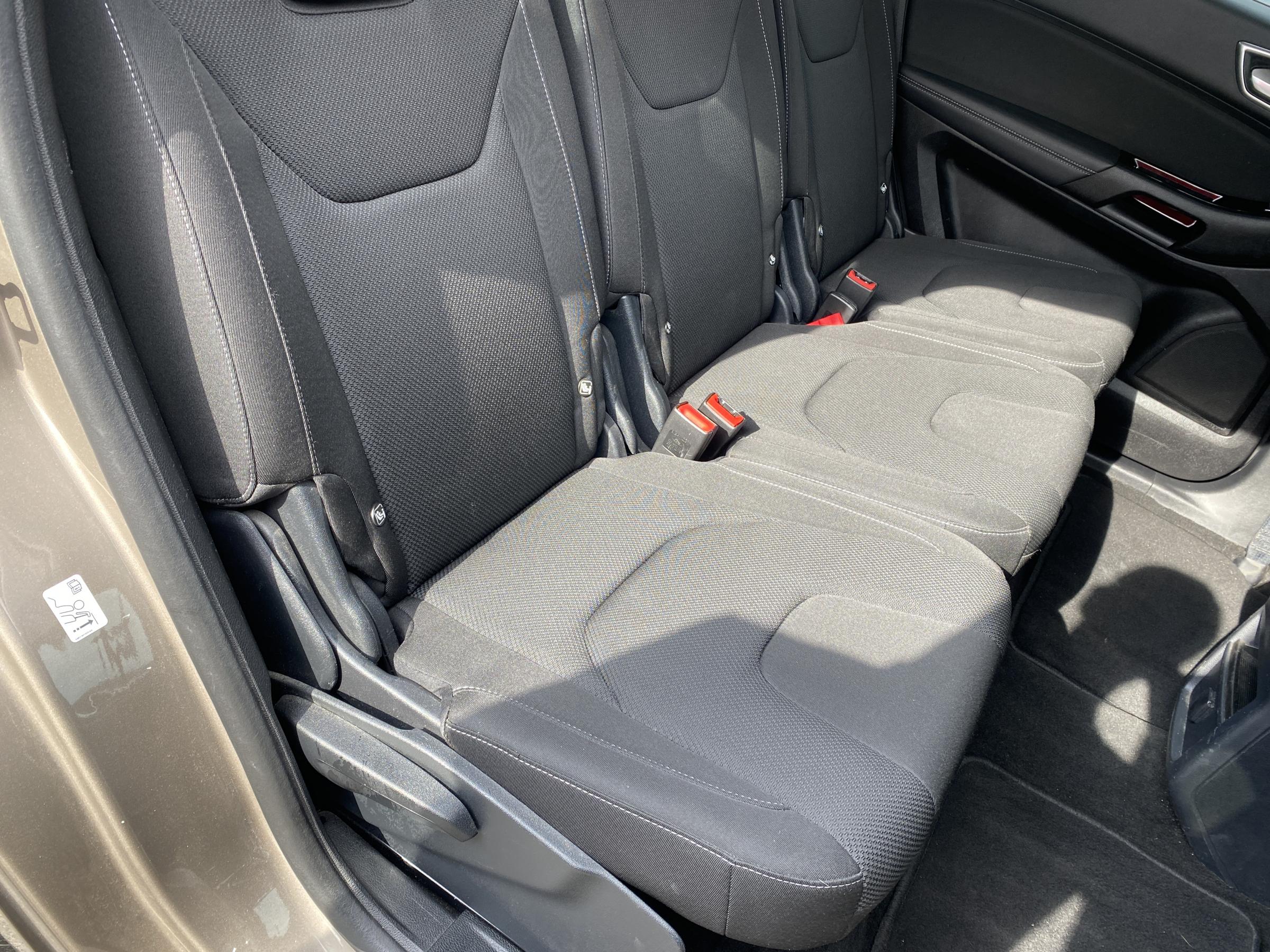 Ford S-MAX, 2019 - pohled č. 12