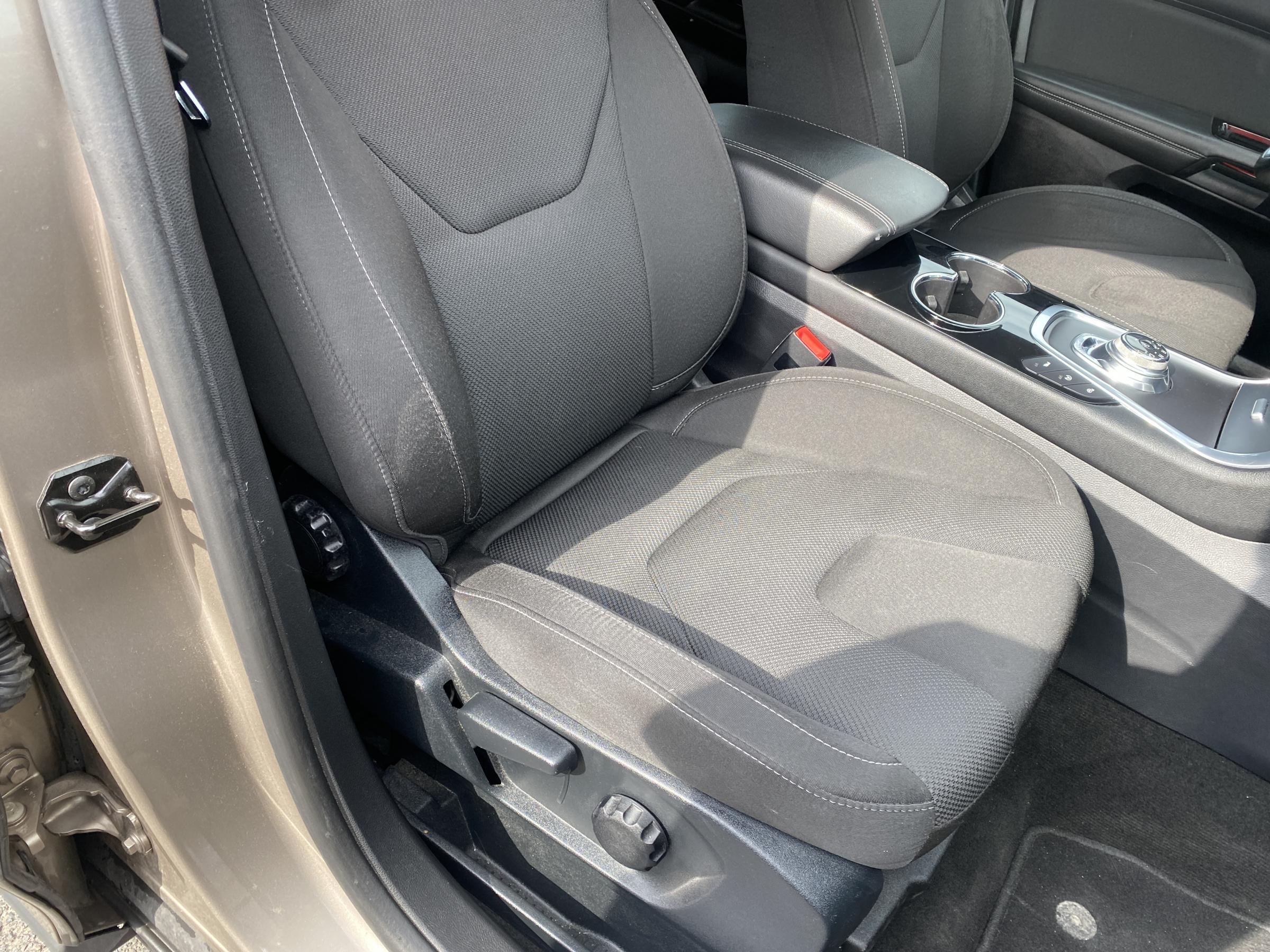 Ford S-MAX, 2019 - pohled č. 13