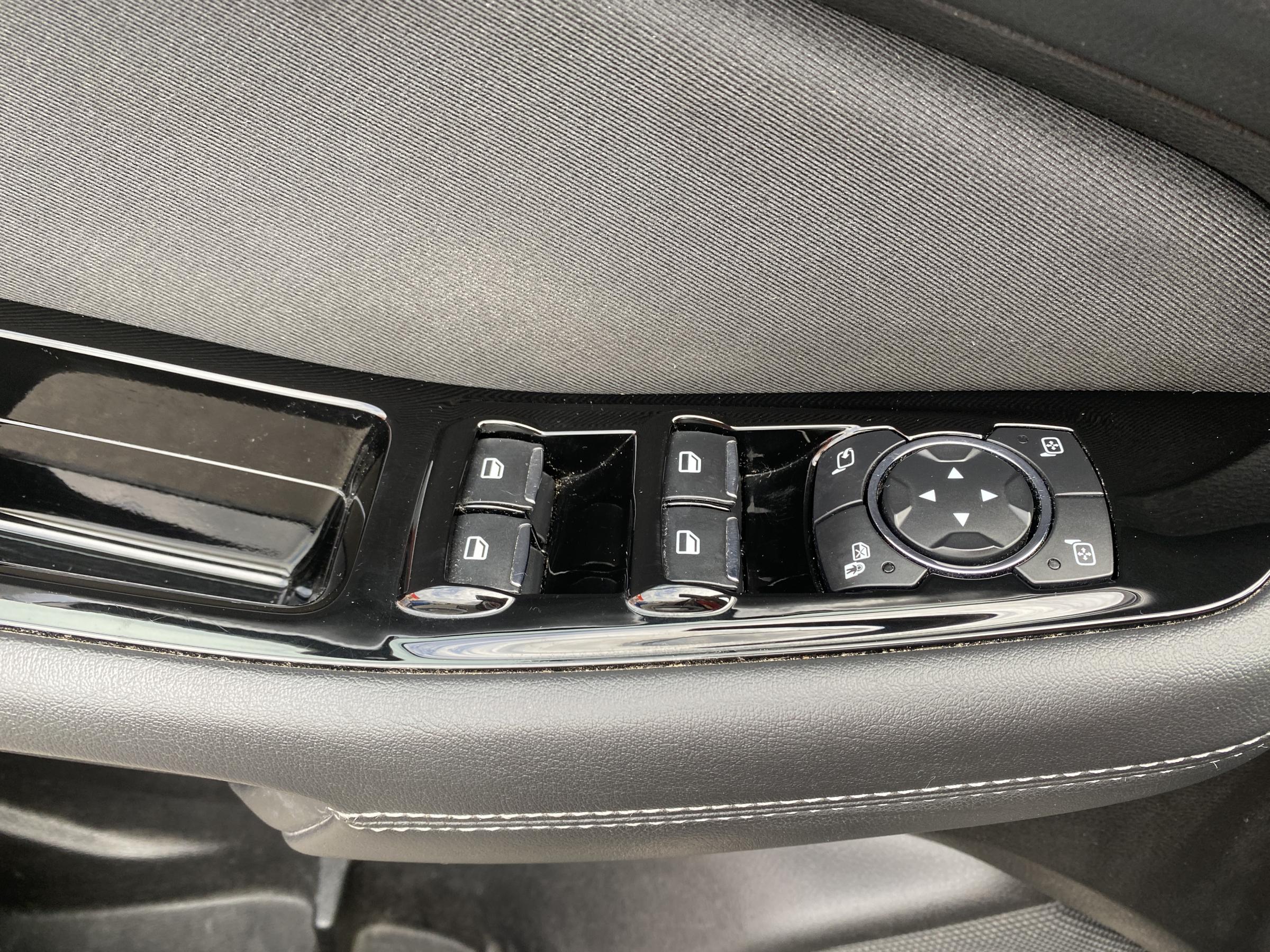 Ford S-MAX, 2019 - pohled č. 25