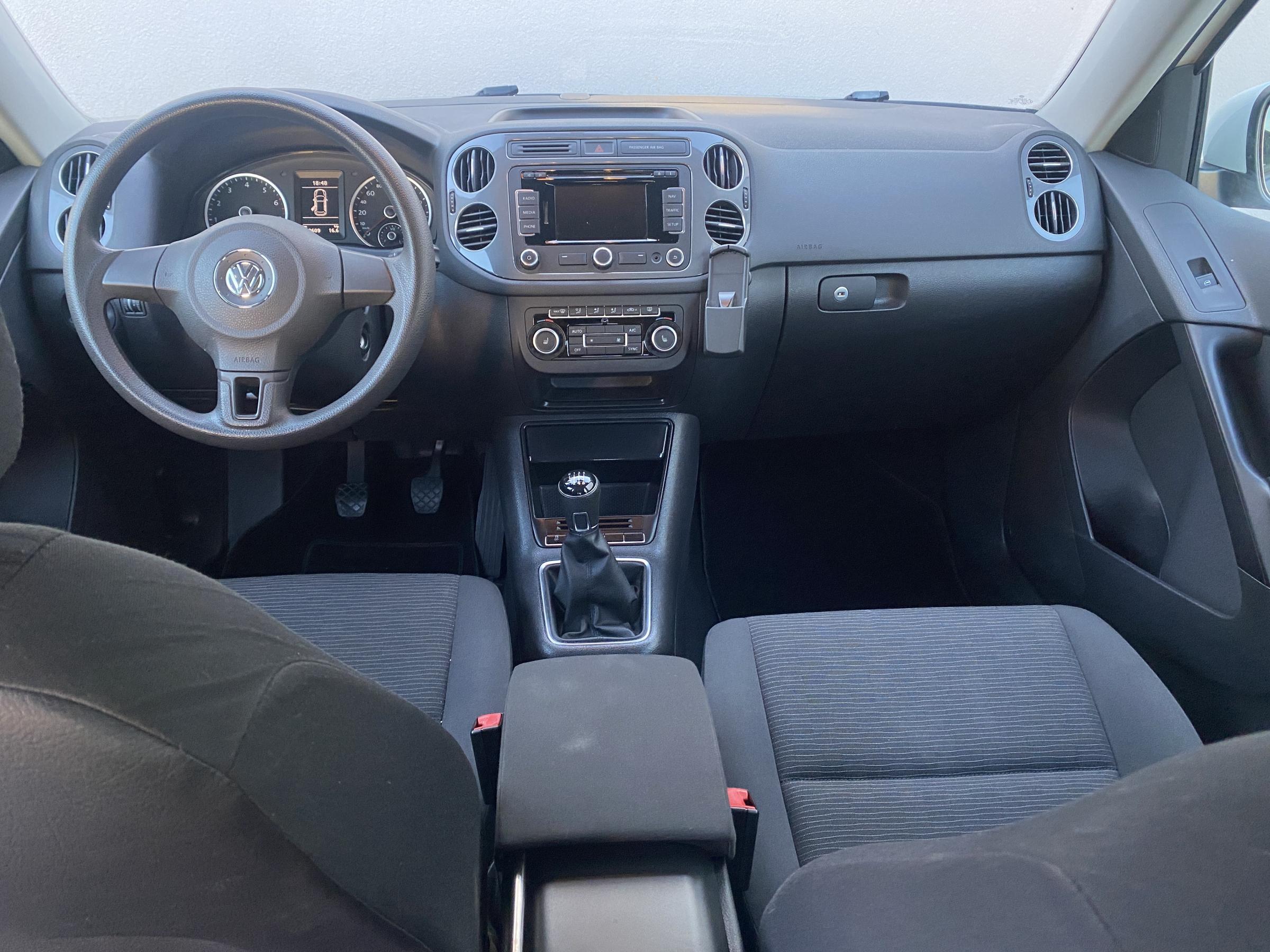 Volkswagen Tiguan, 2014 - pohled č. 8