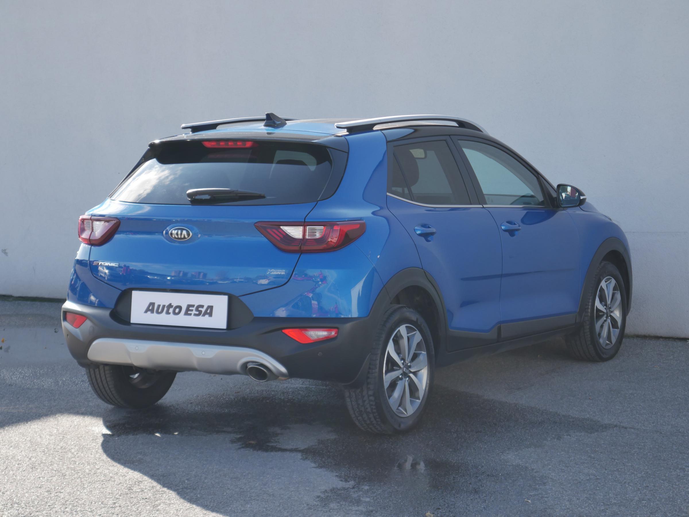 Kia Stonic, 2021 - pohled č. 4