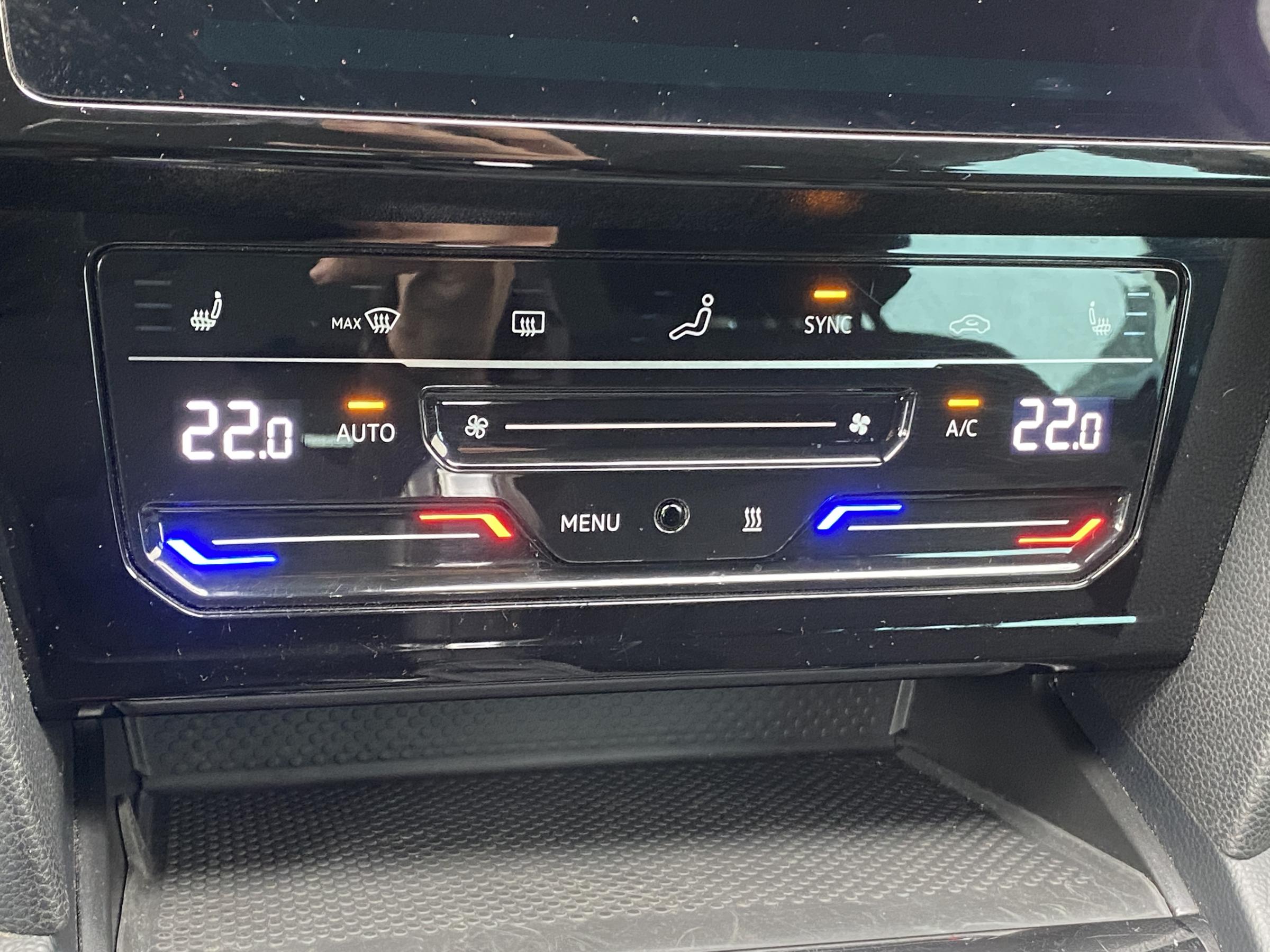 Volkswagen Passat, 2023 - pohled č. 17