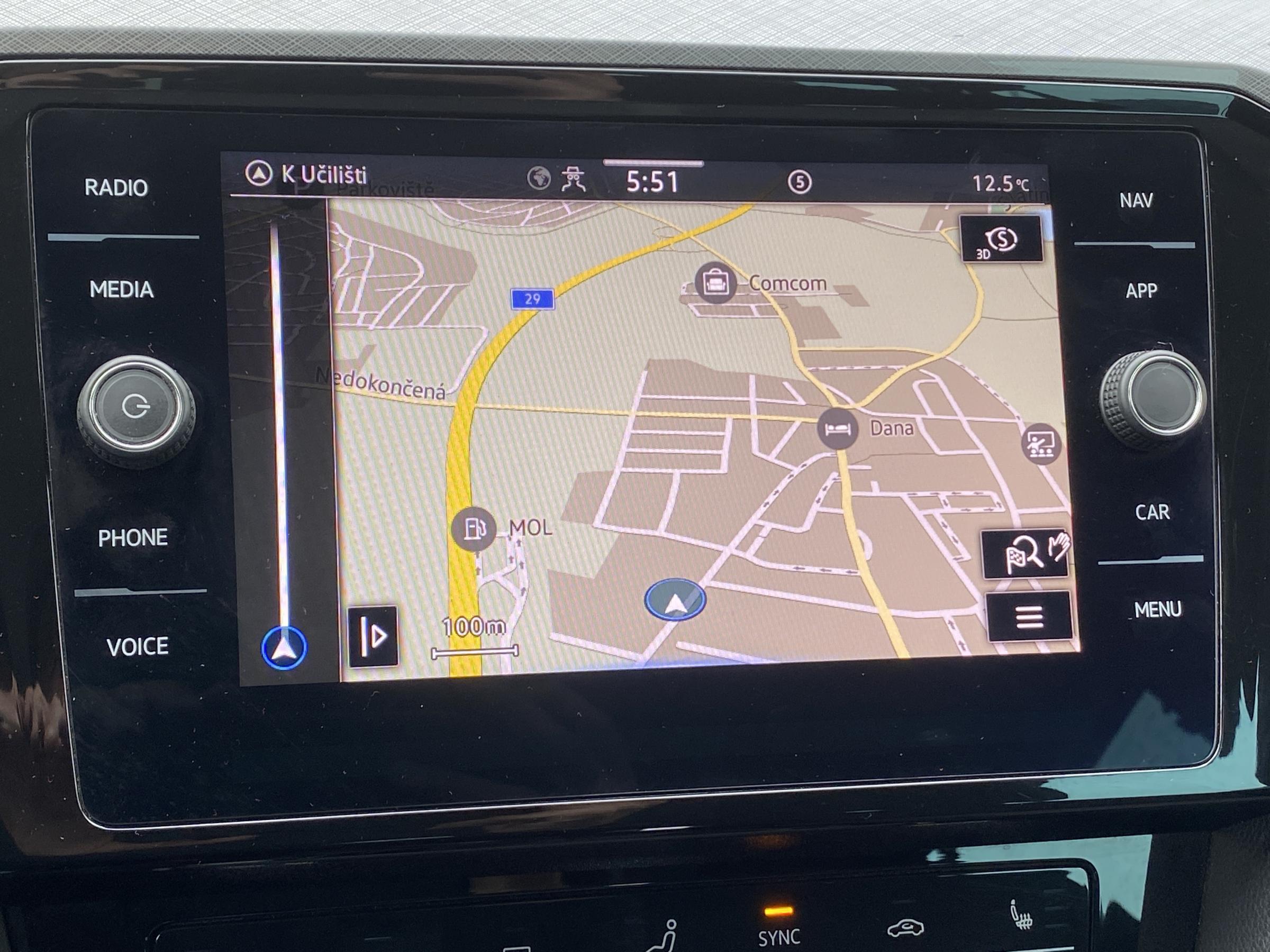 Volkswagen Passat, 2023 - pohled č. 18