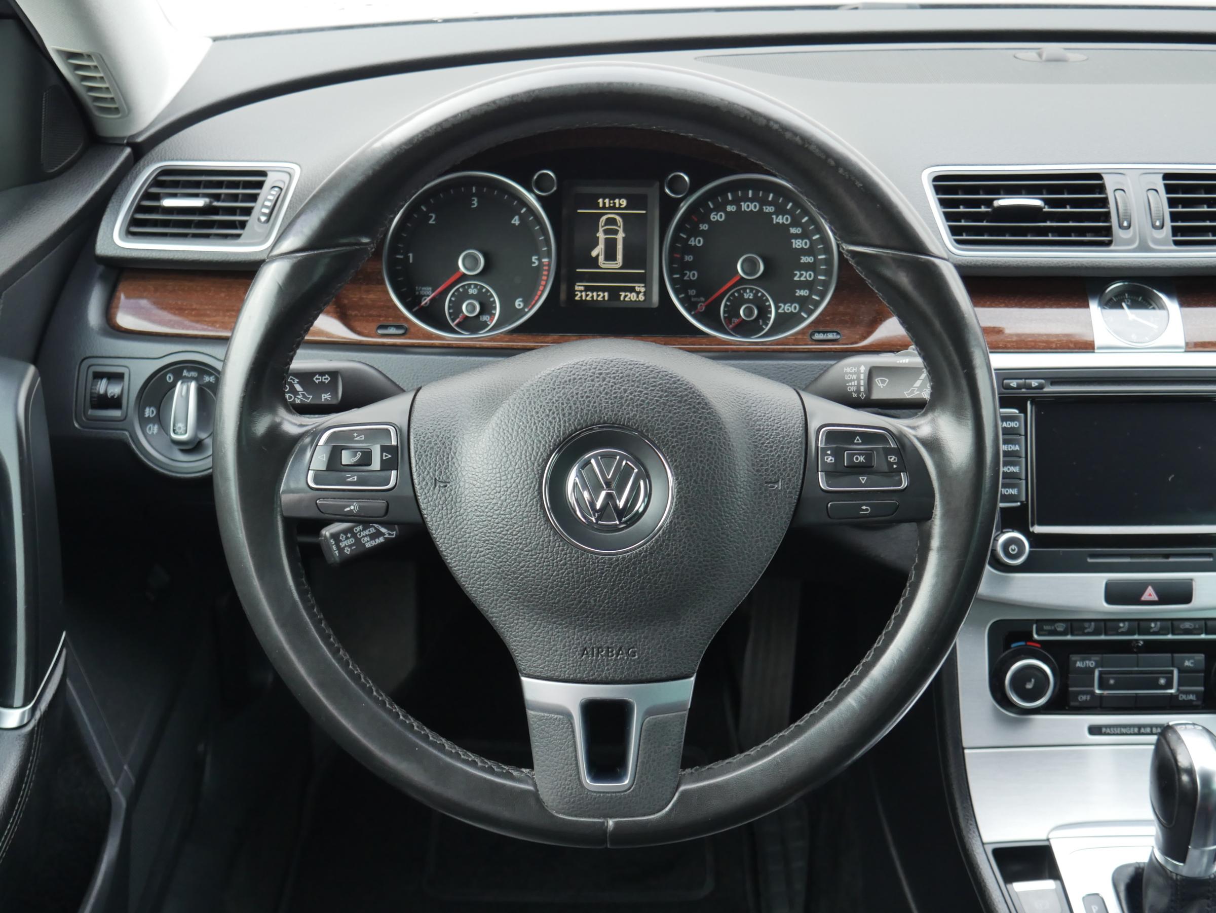 Volkswagen Passat, 2011 - pohled č. 11