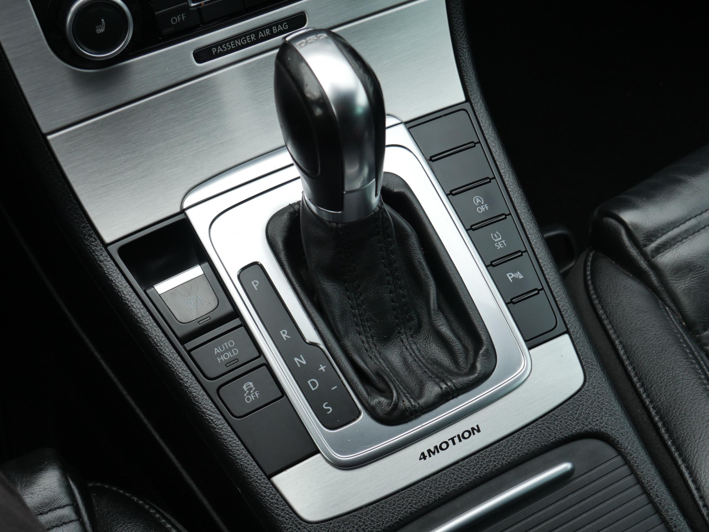 Volkswagen Passat, 2011 - pohled č. 15