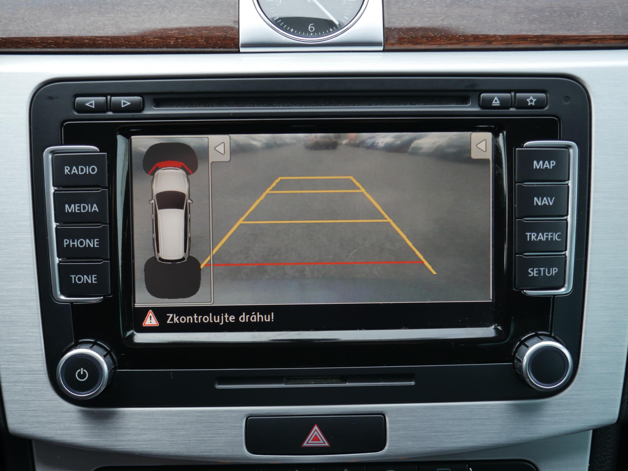 Volkswagen Passat, 2011 - pohled č. 19