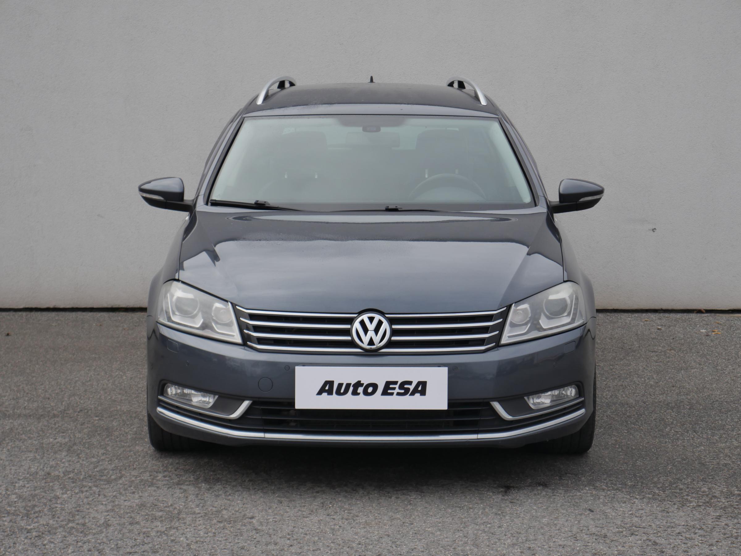 Volkswagen Passat, 2011 - pohled č. 2