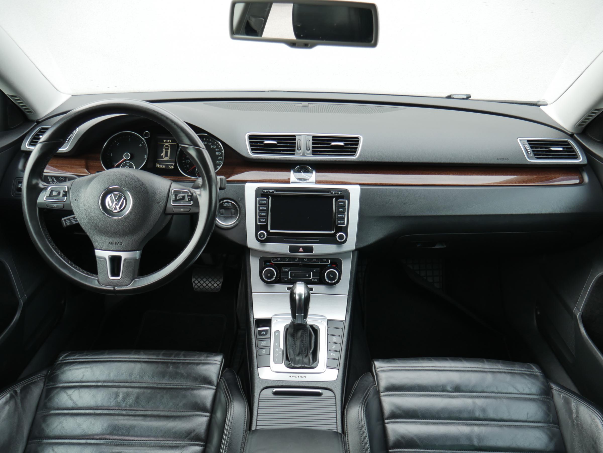 Volkswagen Passat, 2011 - pohled č. 8