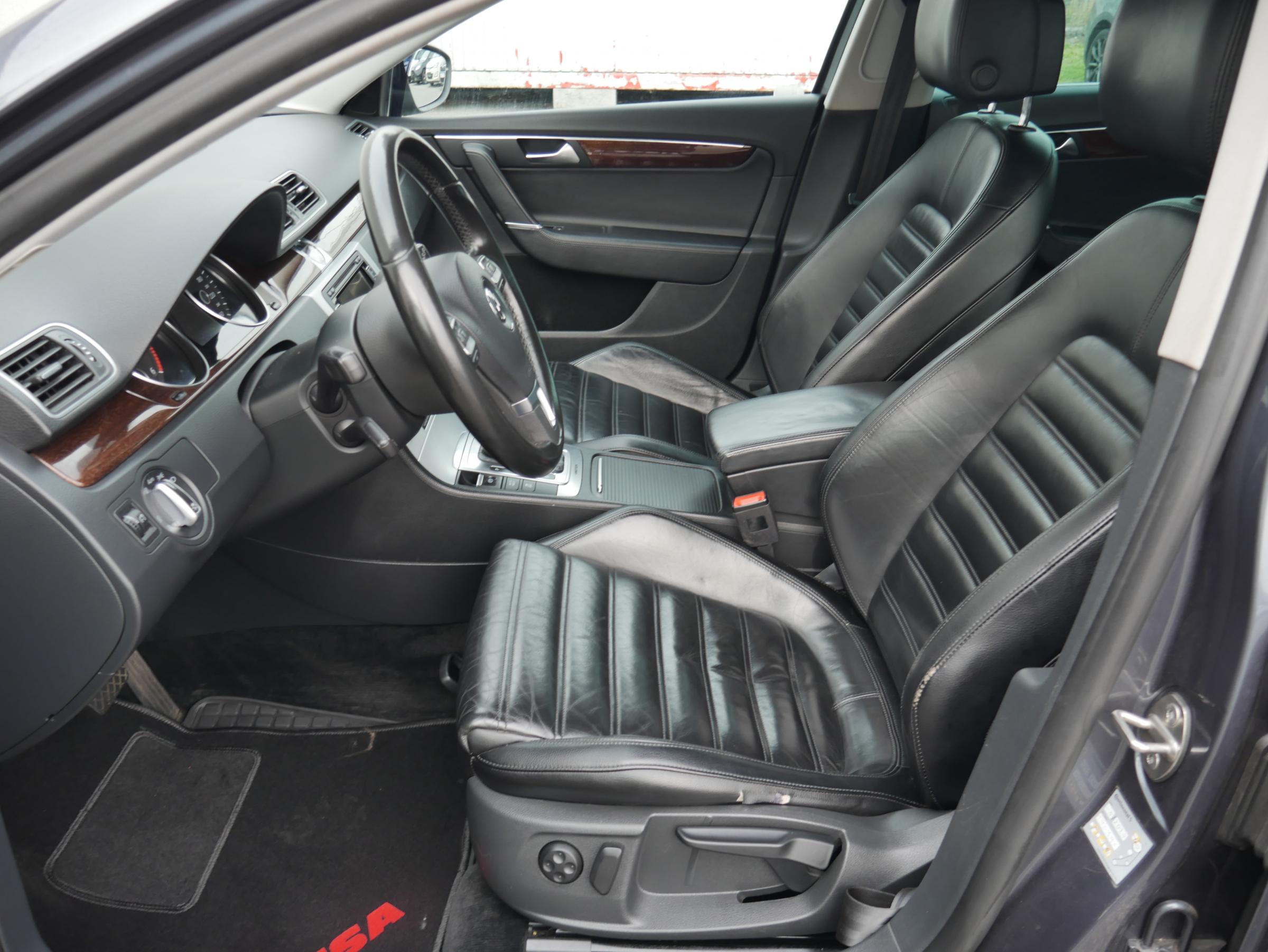 Volkswagen Passat, 2011 - pohled č. 9