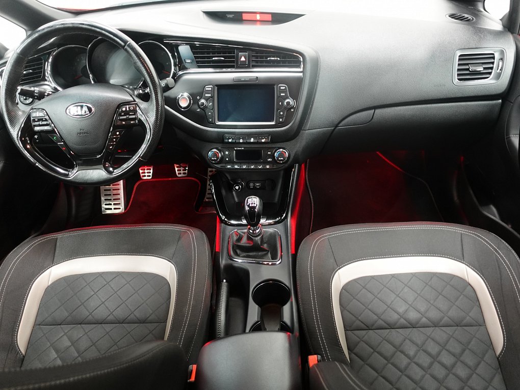 Kia Ceed 1.6 CRDi 