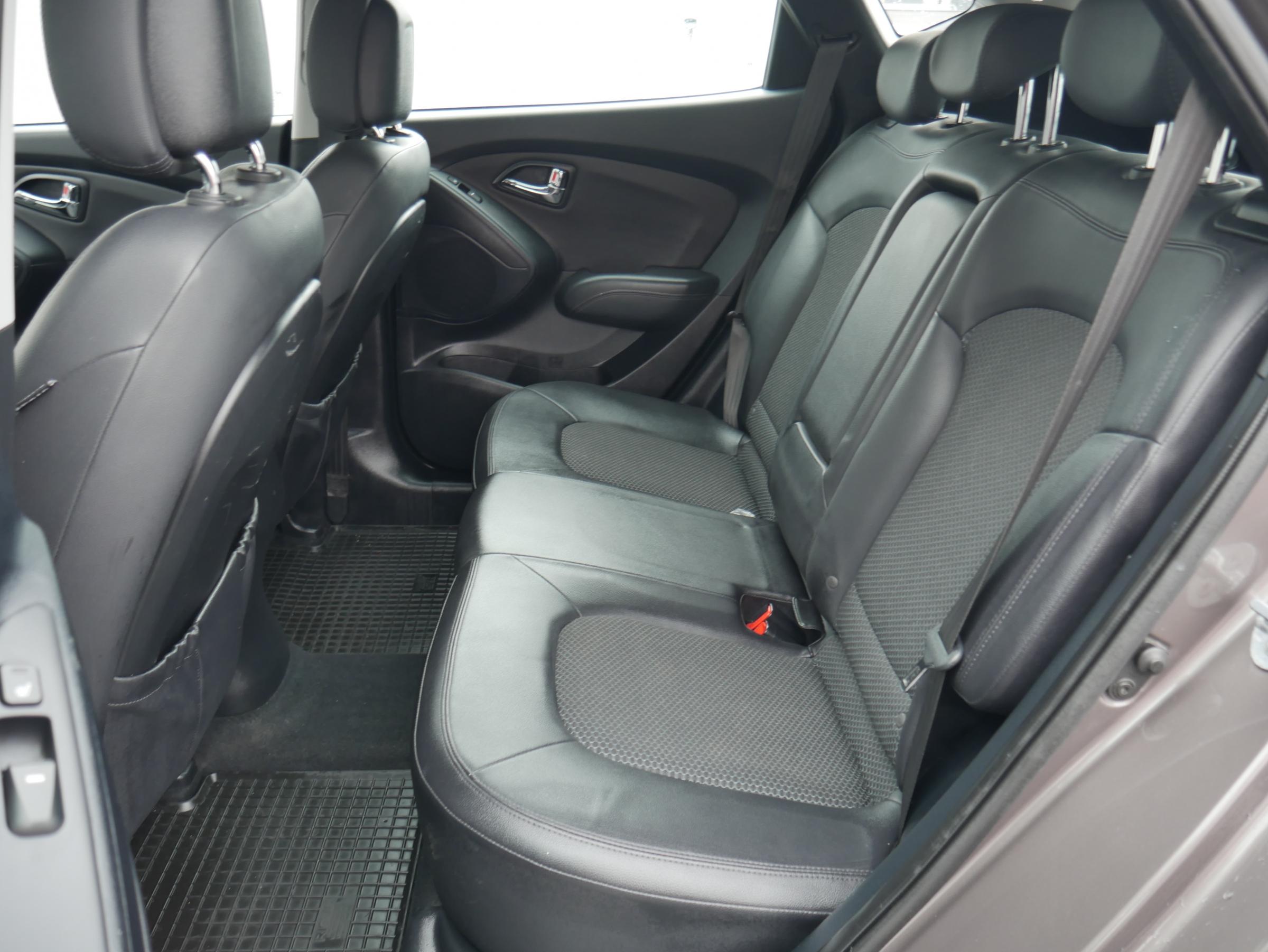Hyundai ix35, 2012 - pohled č. 10