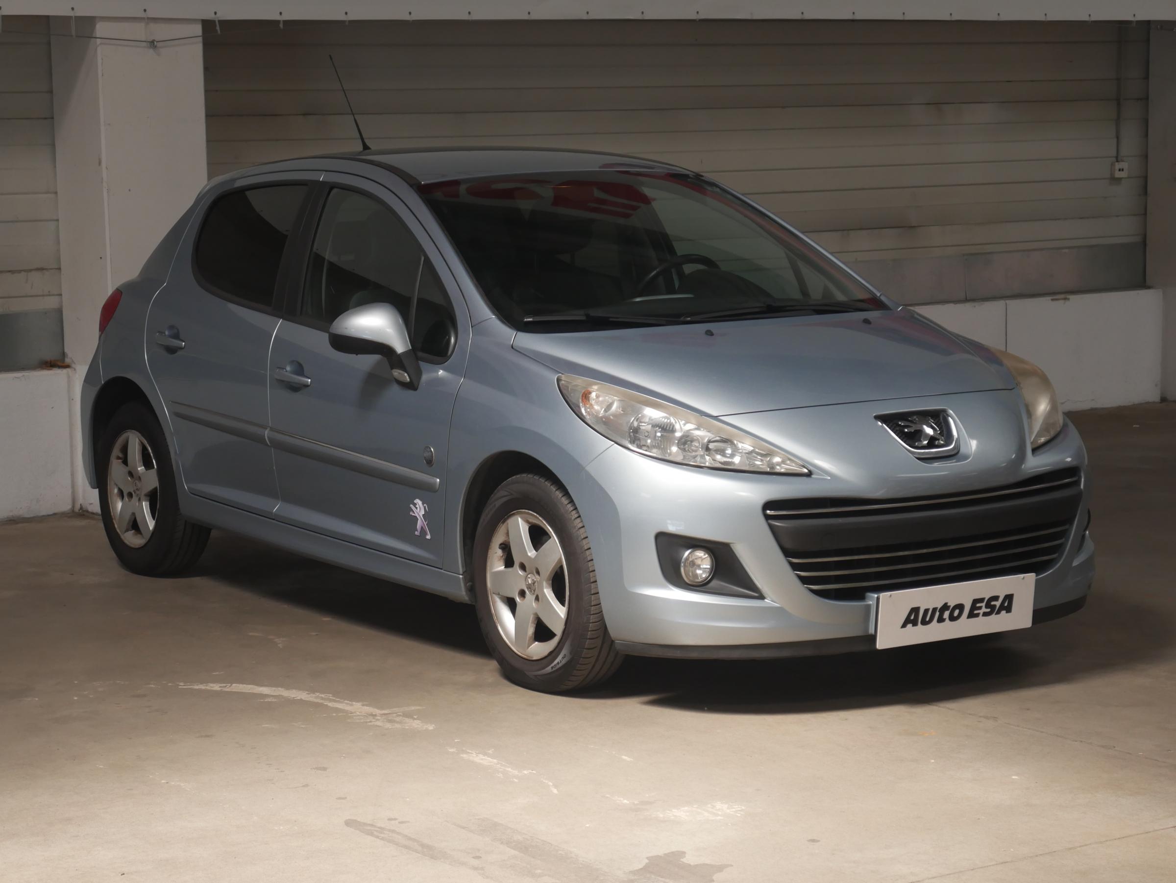 Peugeot 207, 2011 - celkový pohled