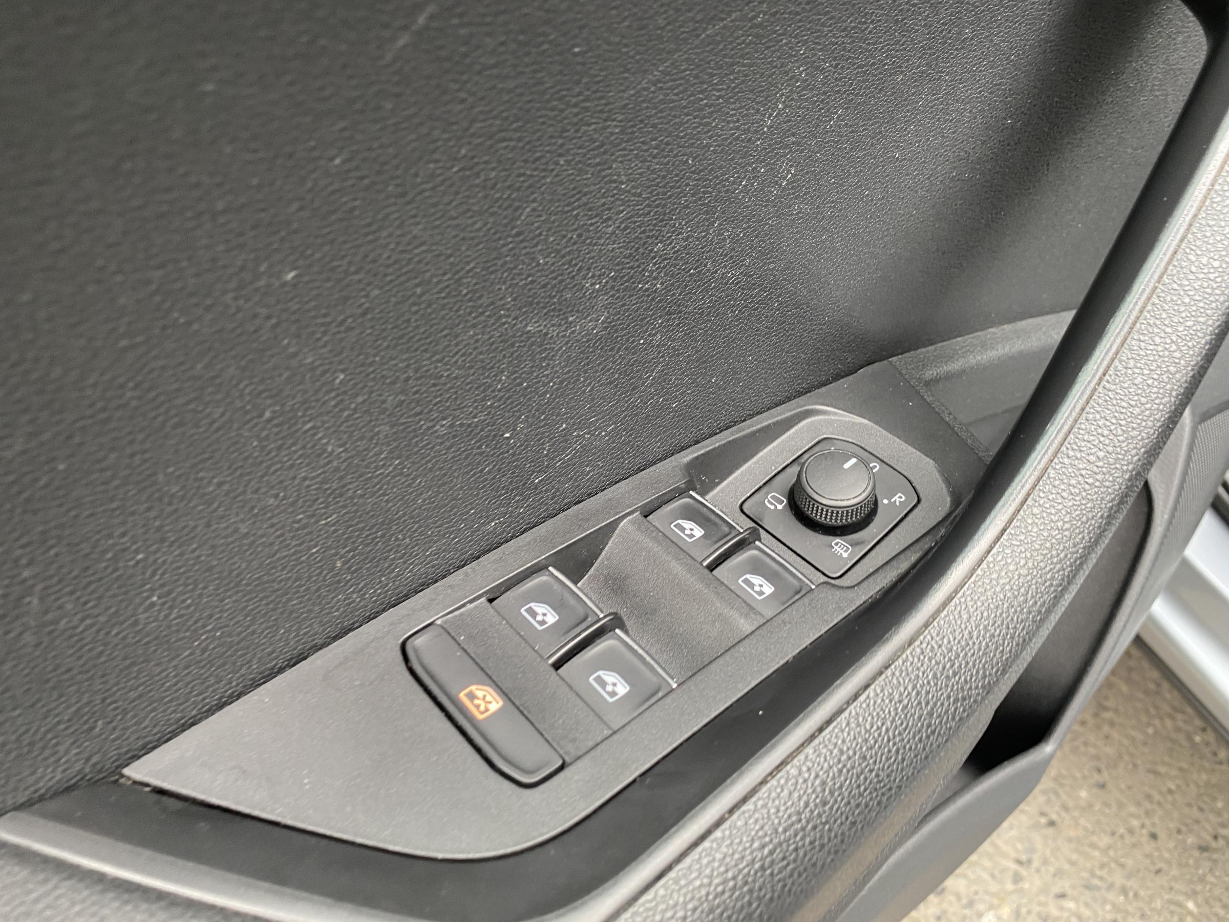 Škoda Karoq, 2018 - pohled č. 16