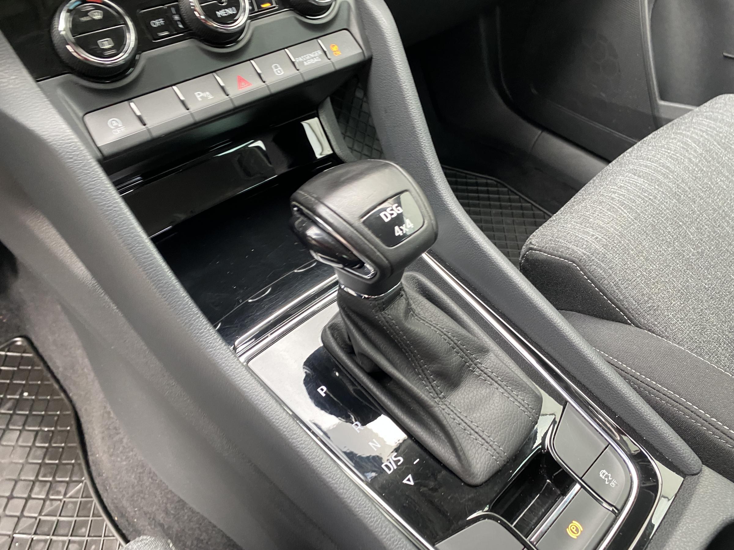 Škoda Karoq, 2018 - pohled č. 19