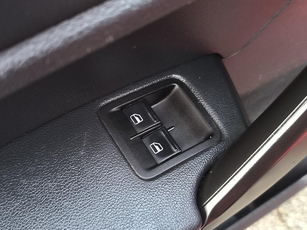 Volkswagen Caddy 1.4TGi  MAXi DÍLNA