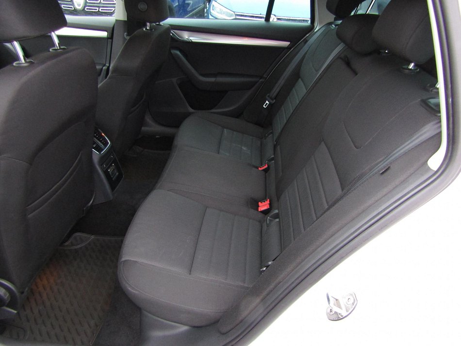 Škoda Octavia III 2.0 TDi Elegance 4x4