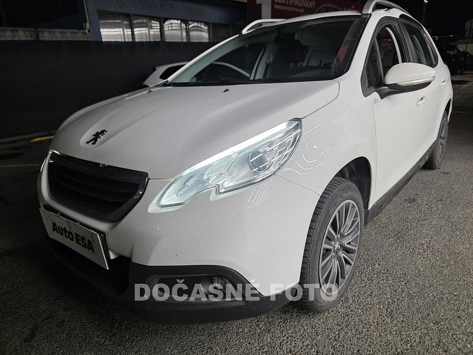 Peugeot 2008 1.2i 