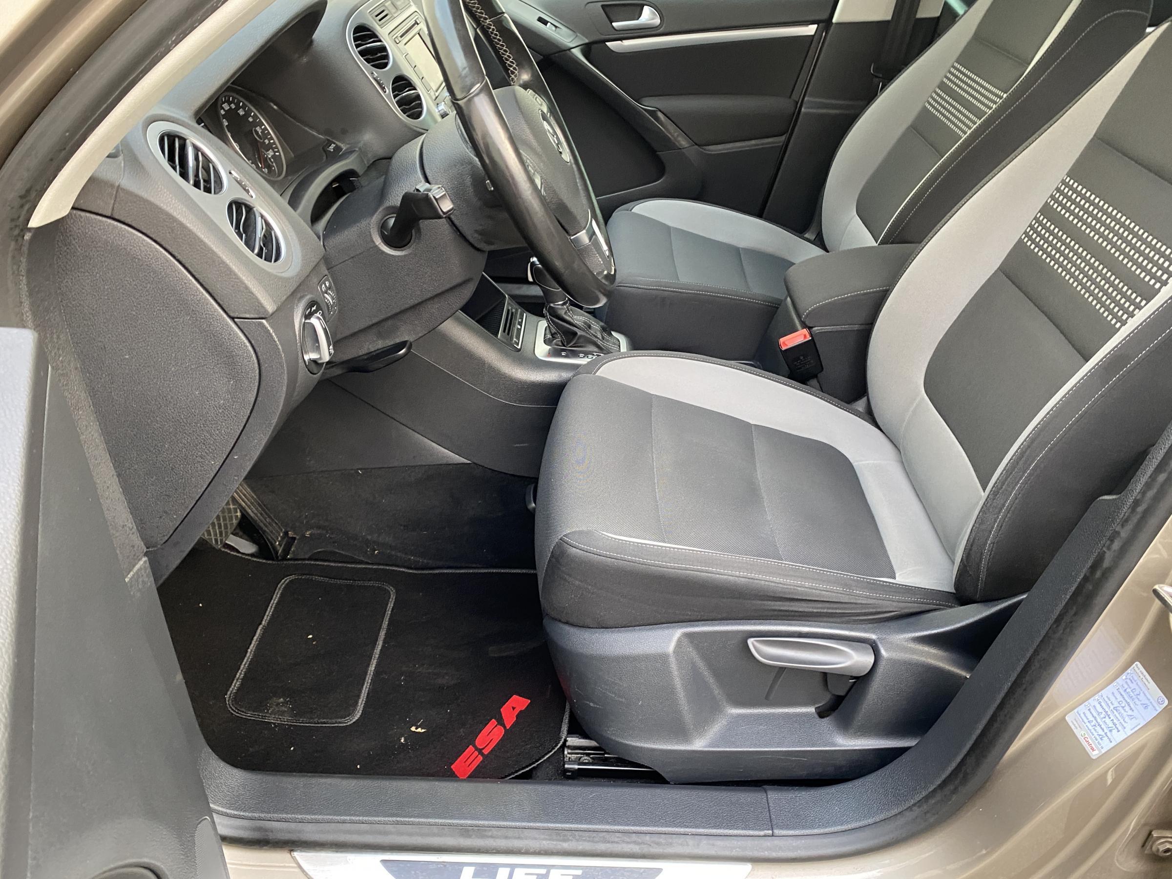 Volkswagen Tiguan, 2013 - pohled č. 12