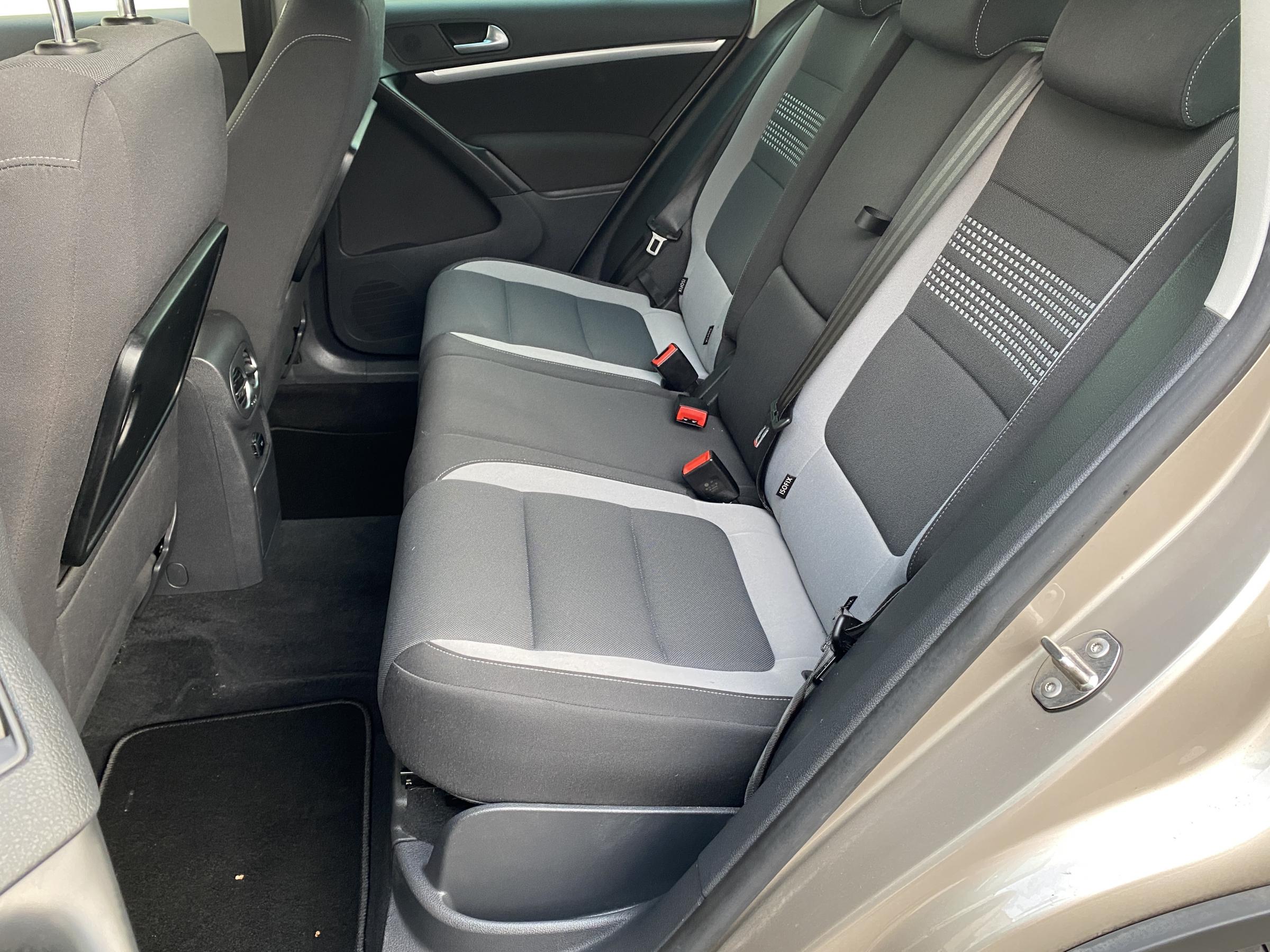 Volkswagen Tiguan, 2013 - pohled č. 13