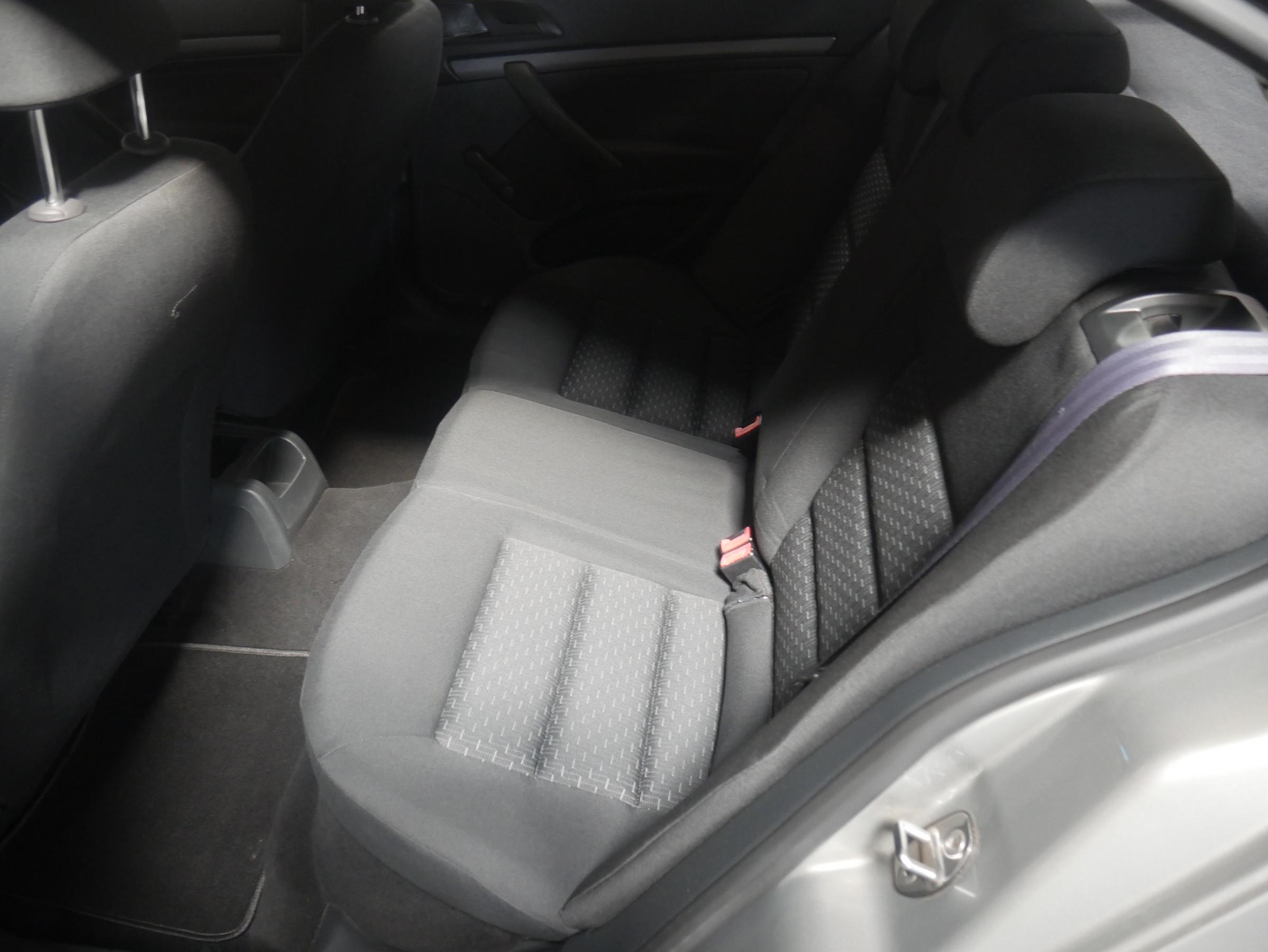 Škoda Octavia II, 2012 - pohled č. 11