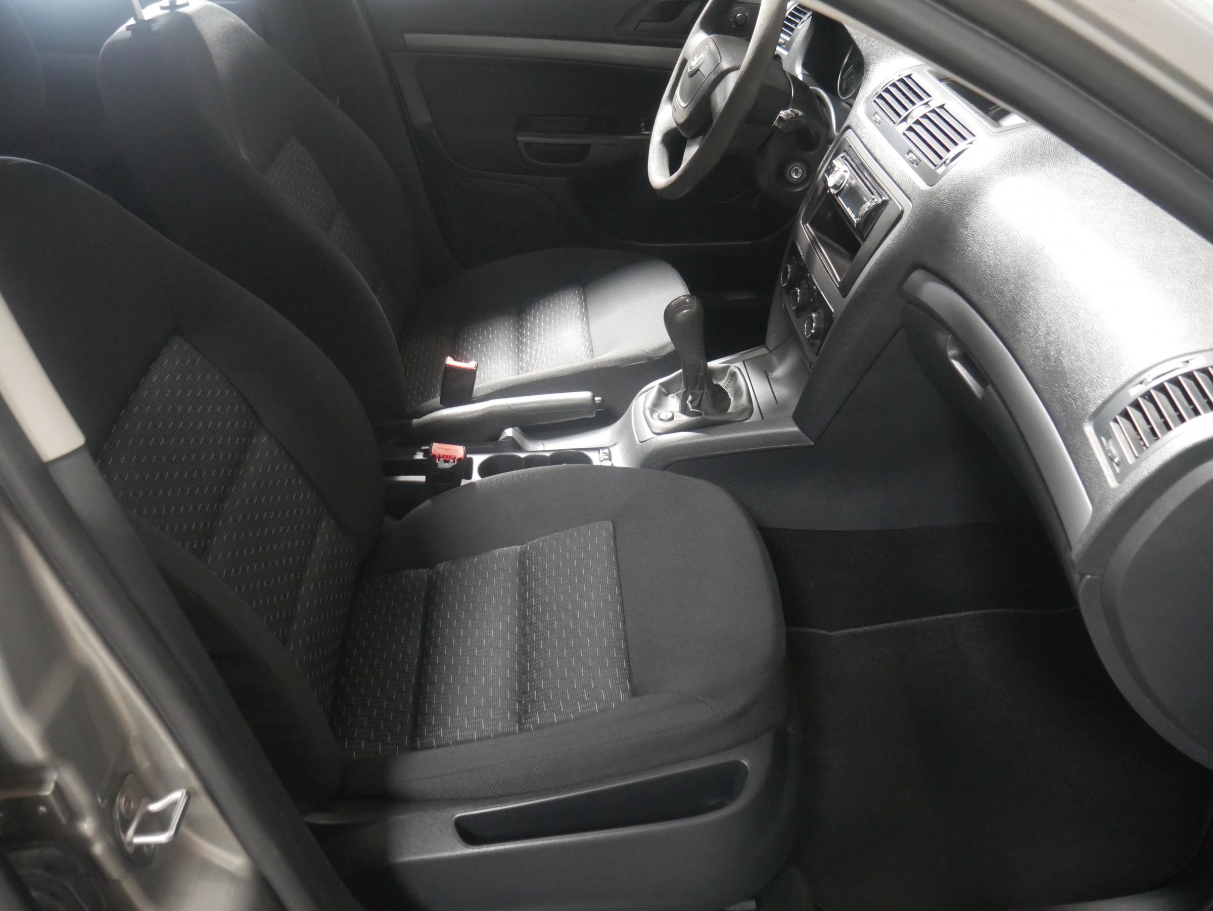 Škoda Octavia II, 2012 - pohled č. 12