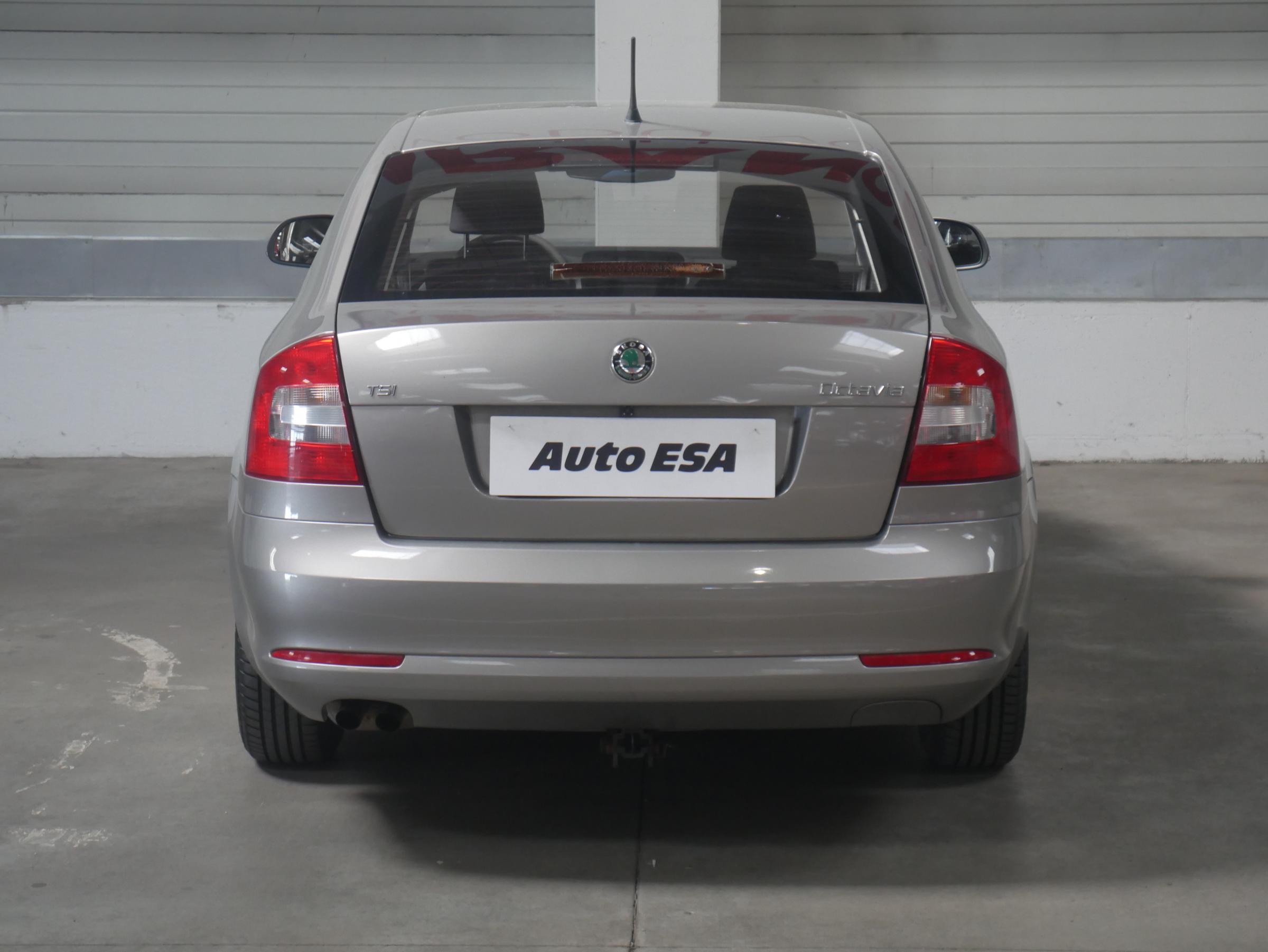 Škoda Octavia II, 2012 - pohled č. 5