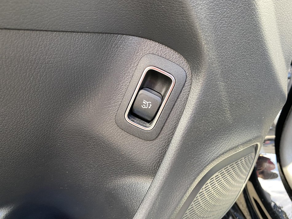 Mercedes-Benz CLA 2.0D  180d