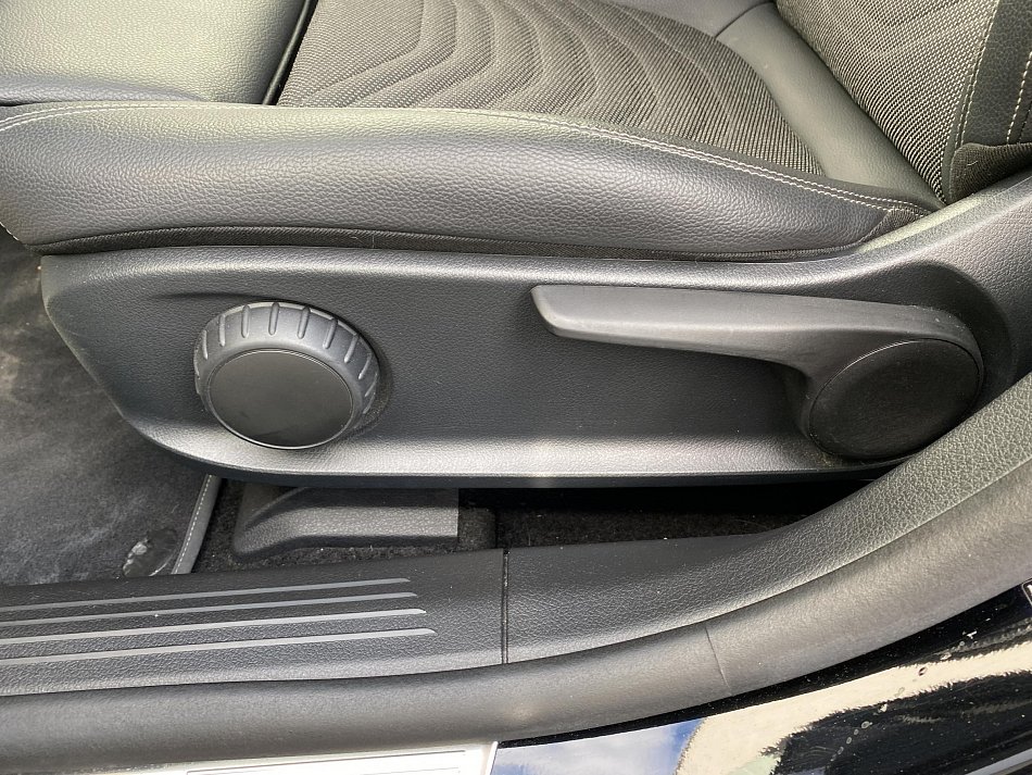 Mercedes-Benz CLA 2.0D  180d