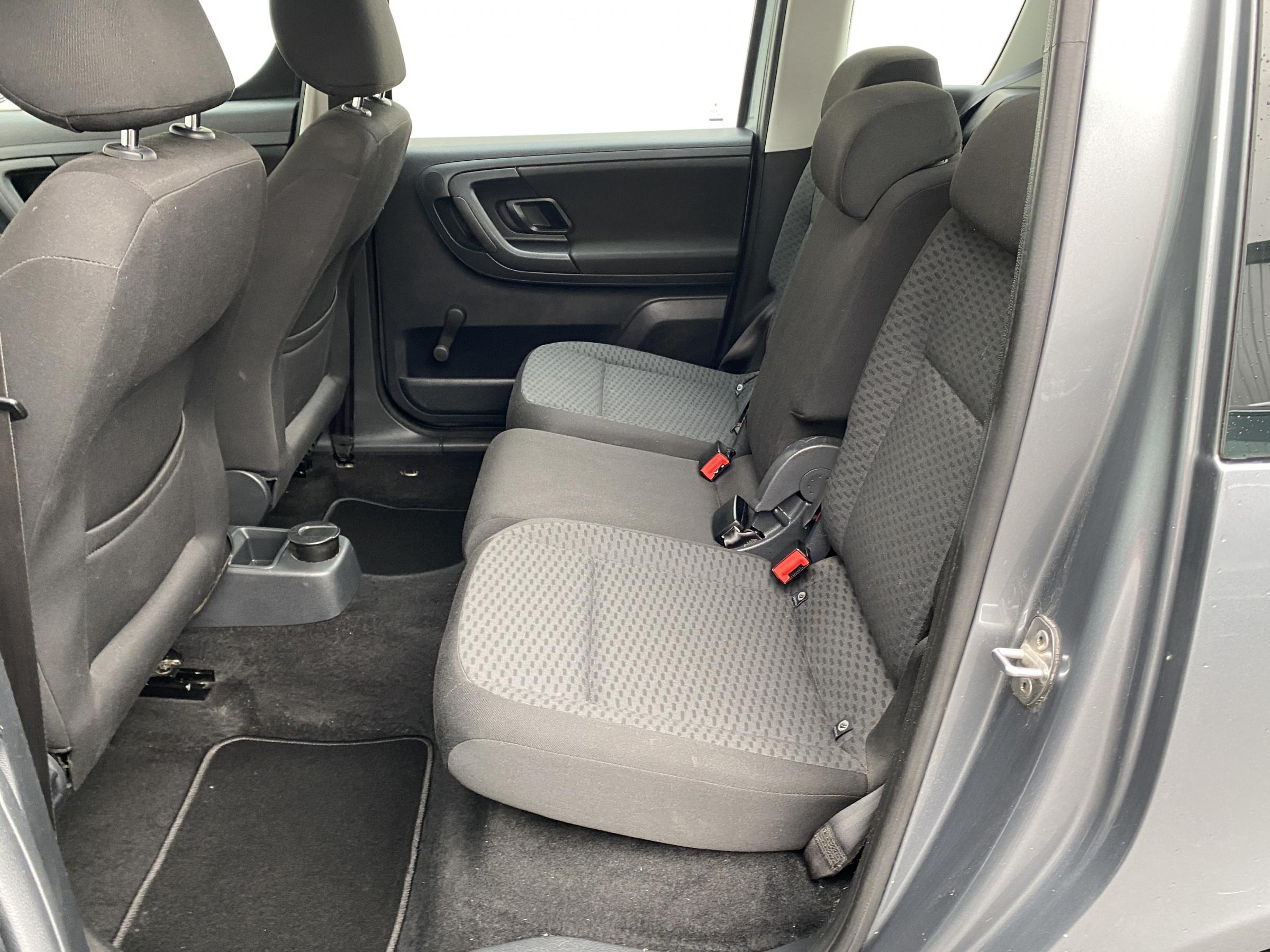 Škoda Roomster, 2011 - pohled č. 10