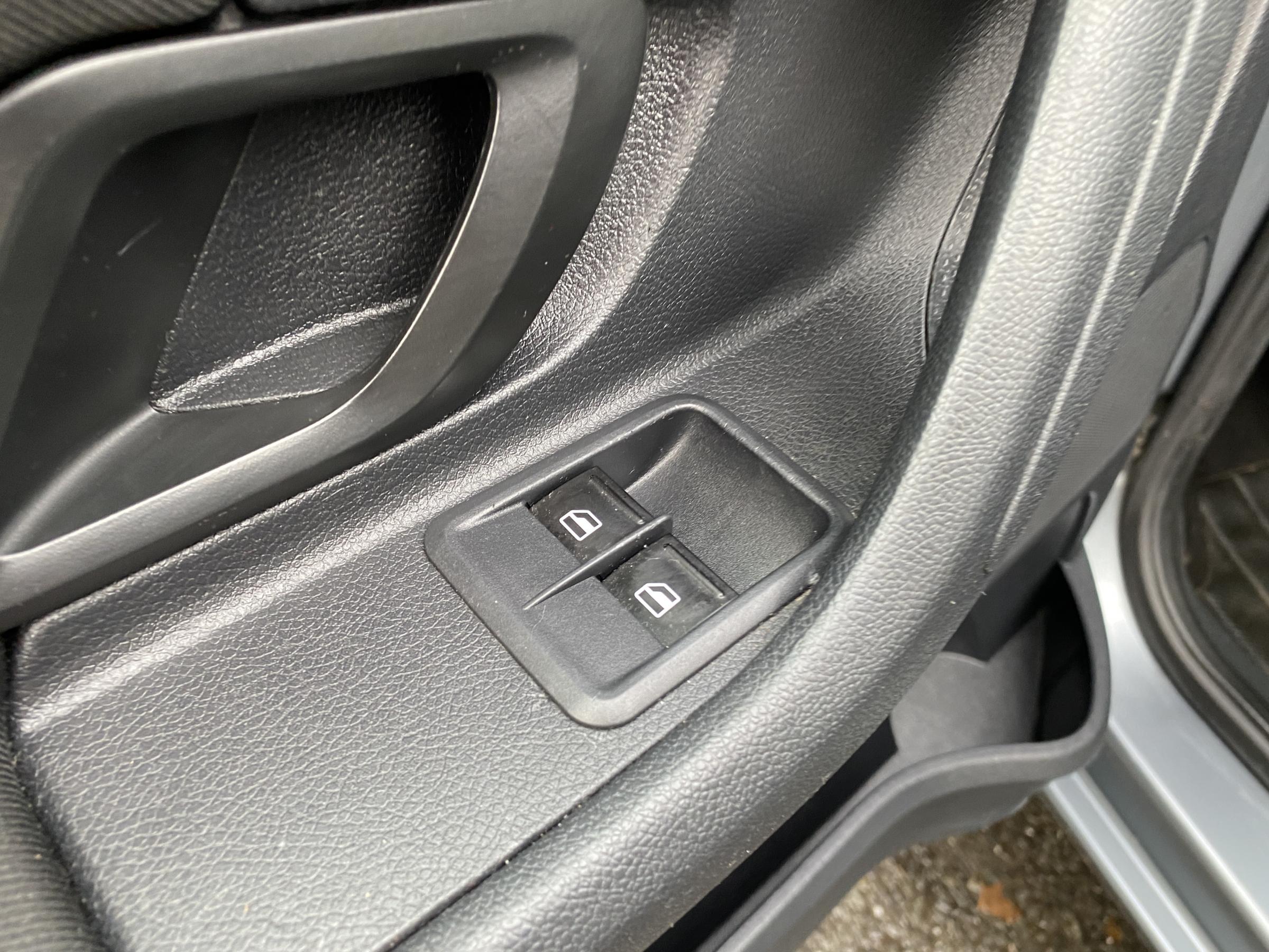 Škoda Roomster, 2011 - pohled č. 13